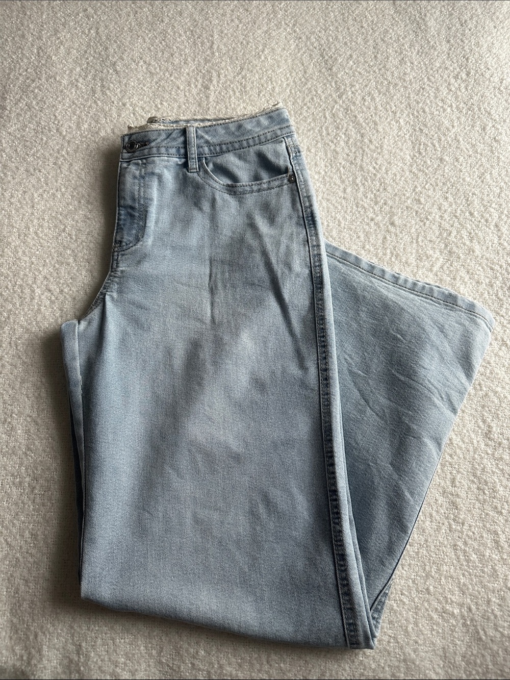 No Boundaries Light Blue wide leg high waisted Jeans size 8